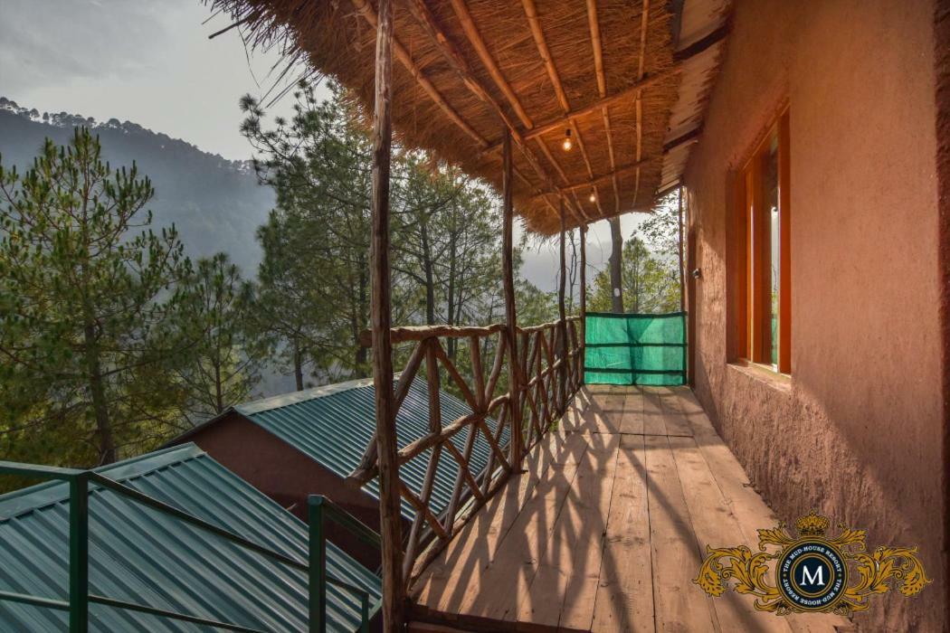 The Mud House Resort Kasauli Esterno foto
