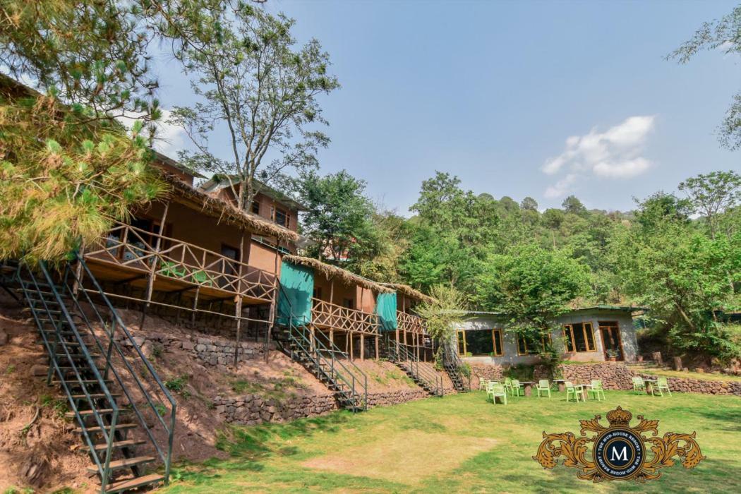 The Mud House Resort Kasauli Esterno foto