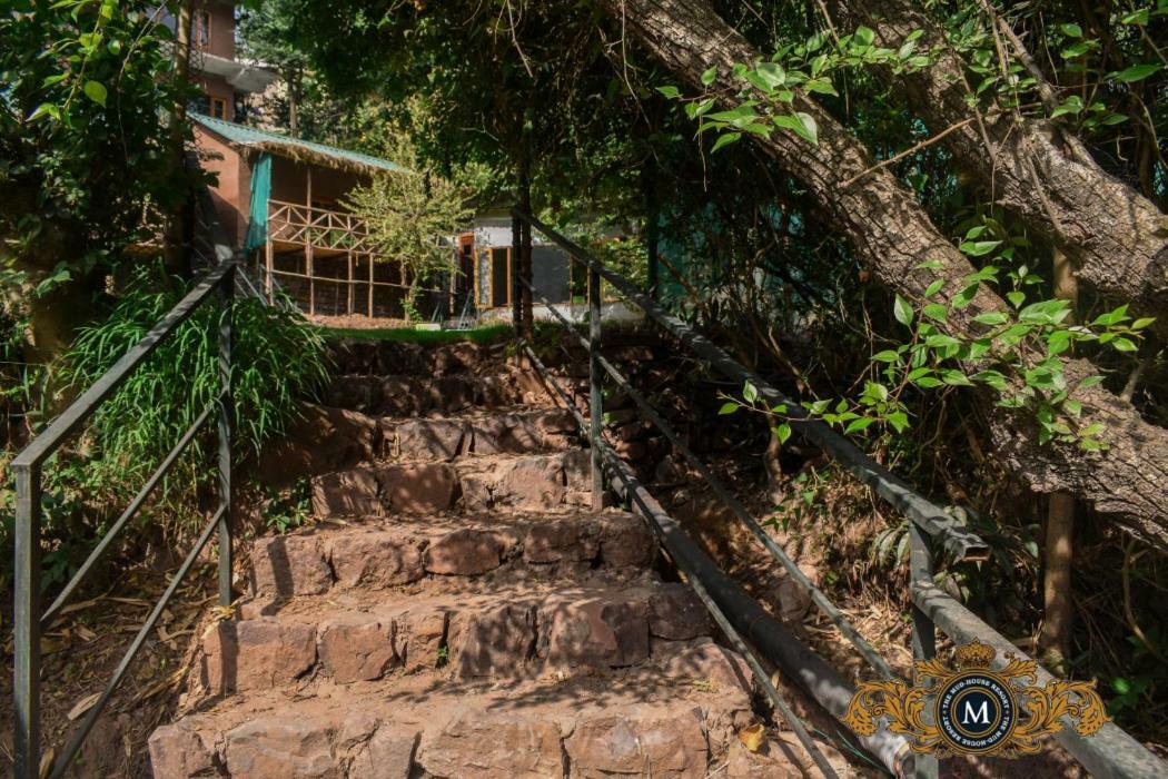 The Mud House Resort Kasauli Esterno foto